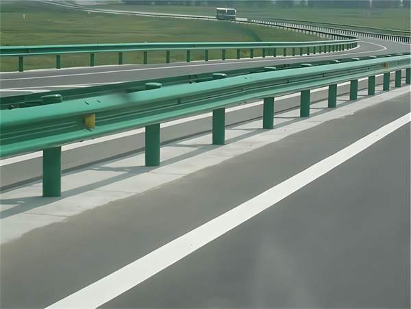 日照高速护栏板守护安全广泛应用于多个行业